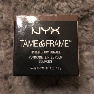 NYX Tame and Frame Brow Pomade in Brunette